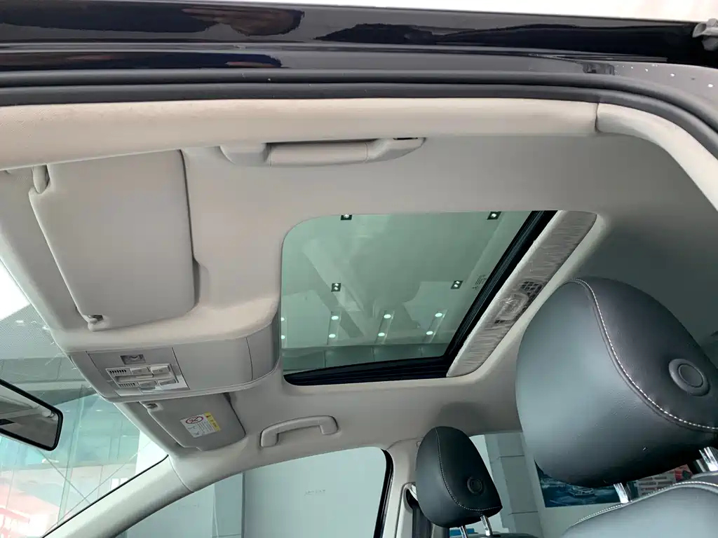 VOLKSWAGEN PASSAT 2020