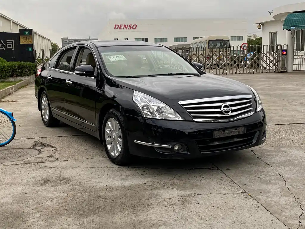 NISSAN TEANA 2009
