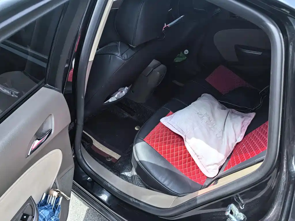 BUICK EXCELLE 2011