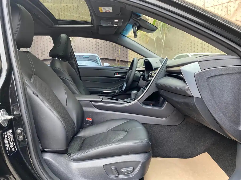 TOYOTA AVALON 2021