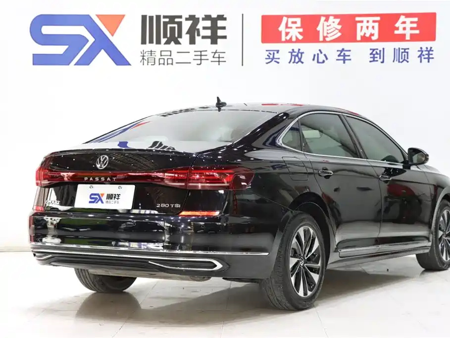 VOLKSWAGEN PASSAT 2022