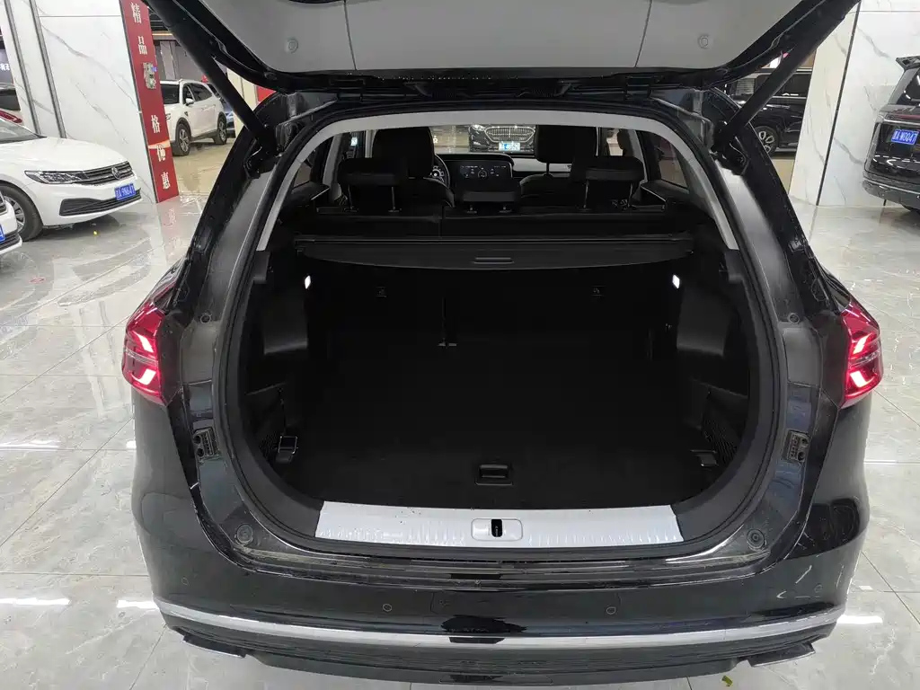 HONGQI HS5 2023