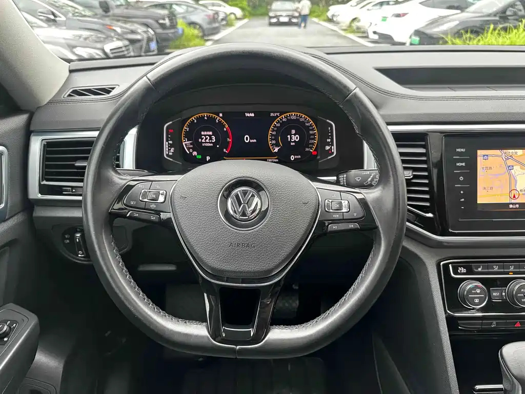 VOLKSWAGEN TOURAN 2020
