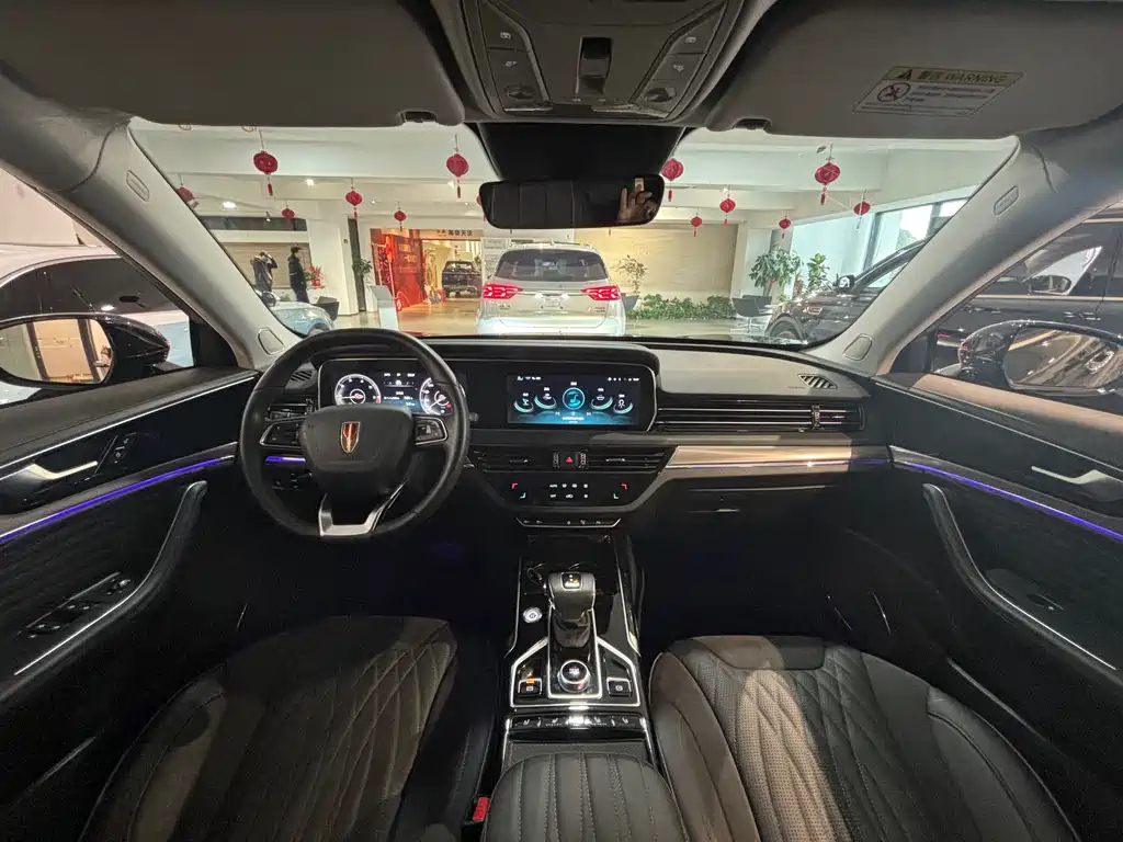 HONGQI HS5 2023