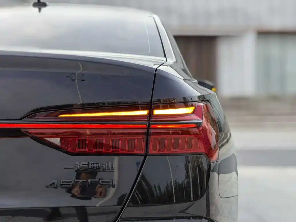 AUDI A6L 2023