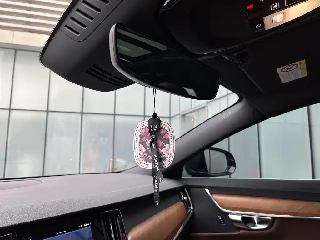 VOLVO S90 2022