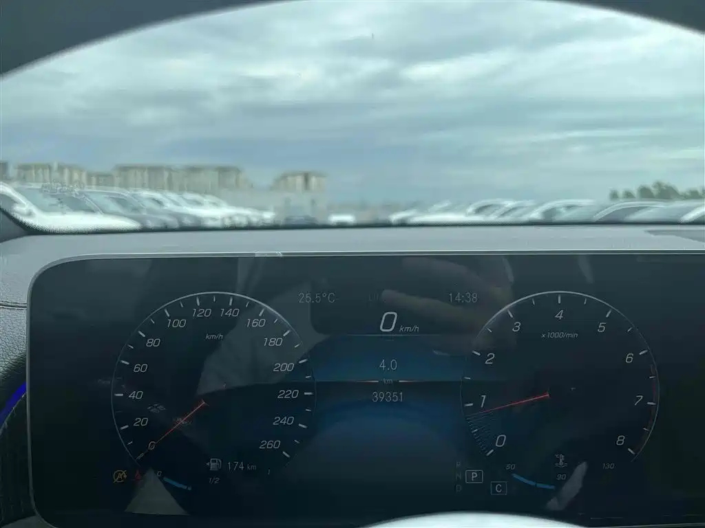 MERCEDES BENZ GLB 2020