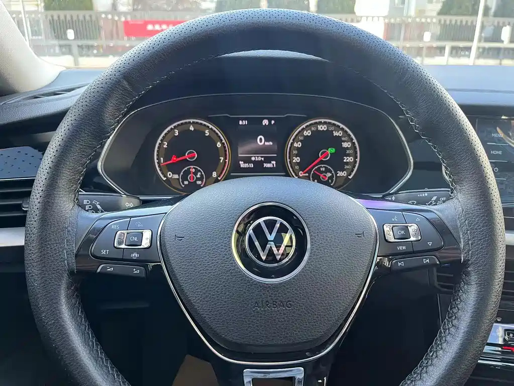VOLKSWAGEN PASSAT 2021
