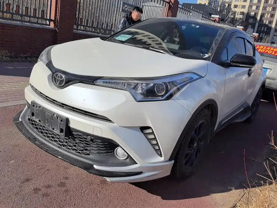 TOYOTA C-HR 2018
