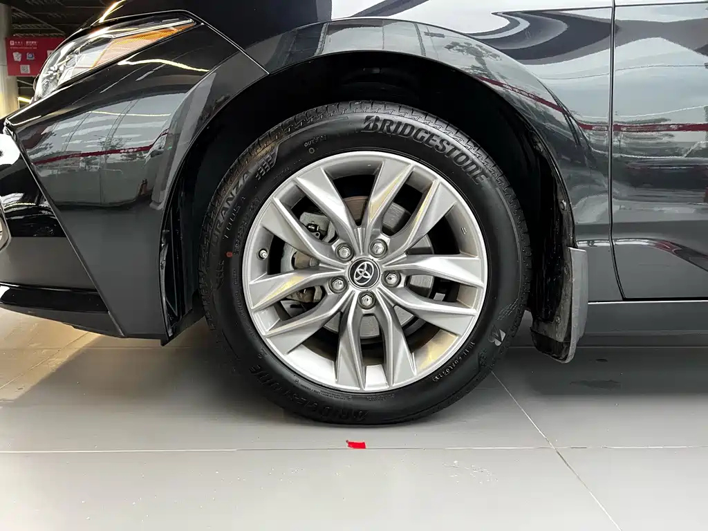 TOYOTA AVALON 2022
