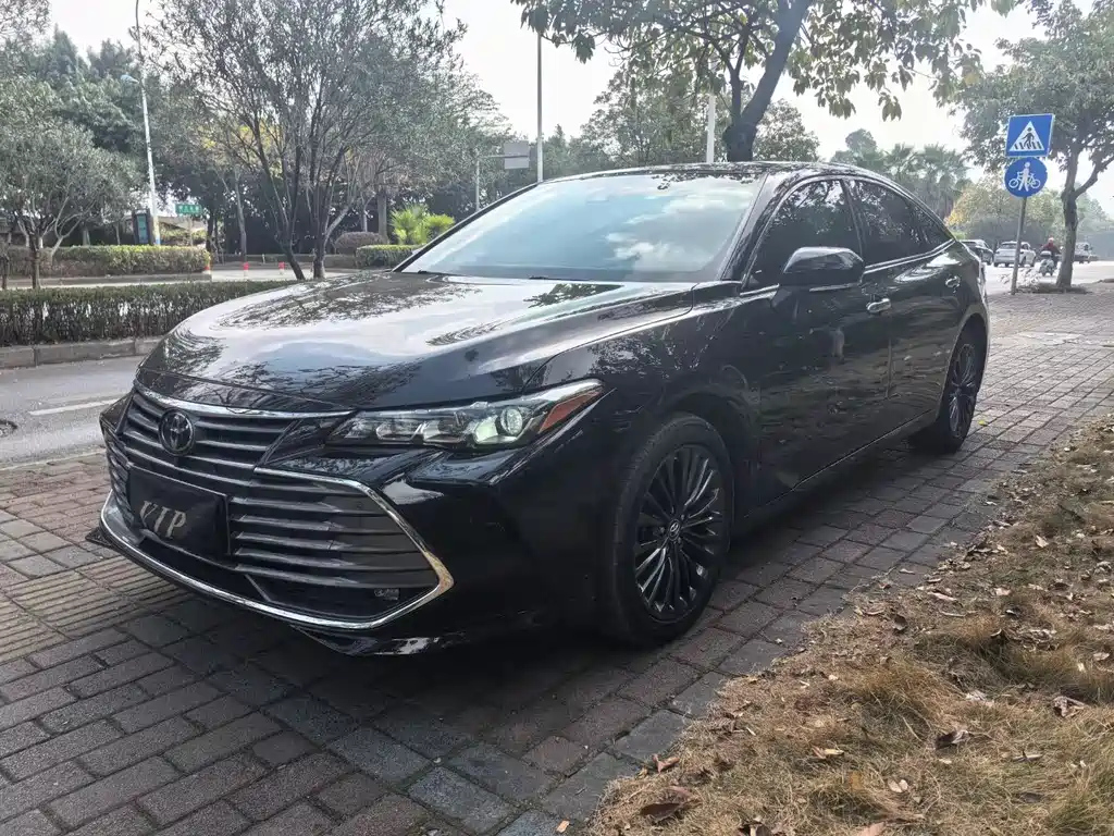 TOYOTA AVALON 2019