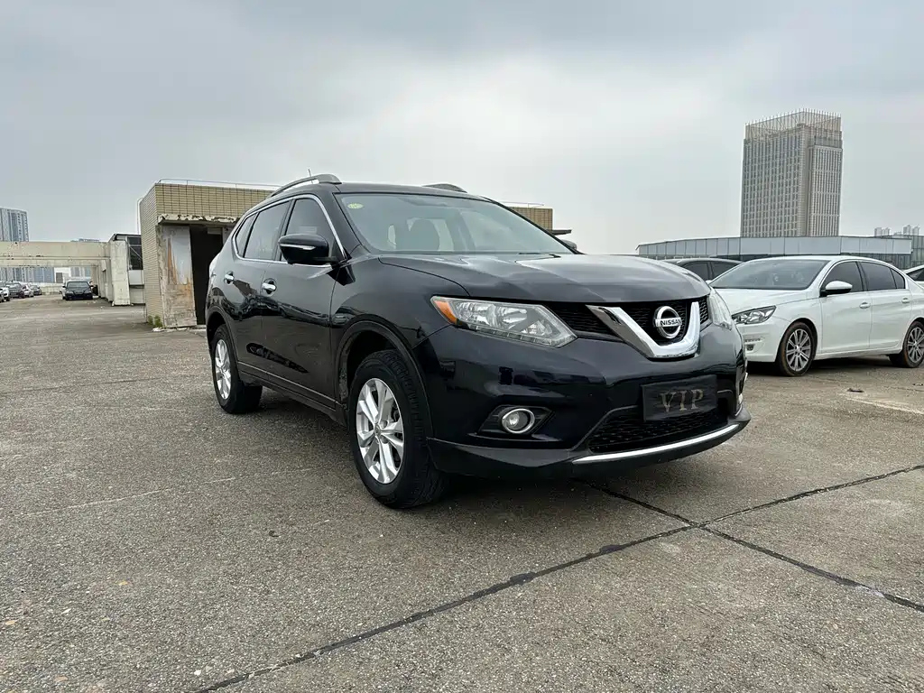 NISSAN X-TRAIL 2015