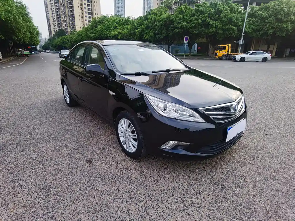 CHANGAN EADO 2013