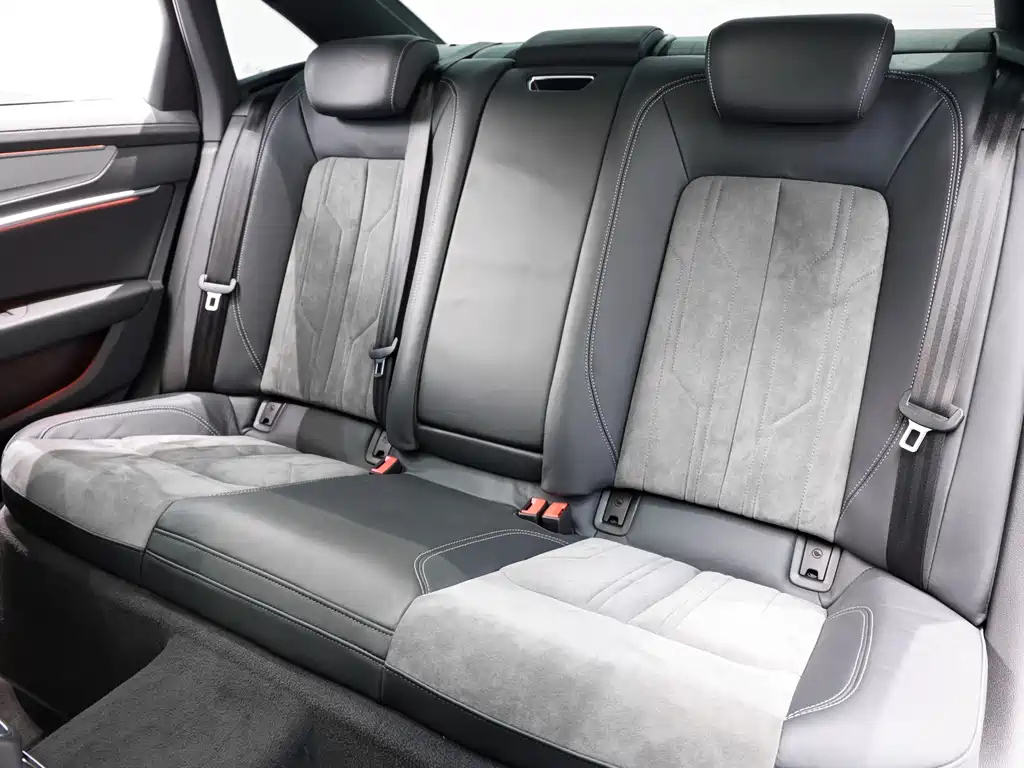 AUDI A6L 2021