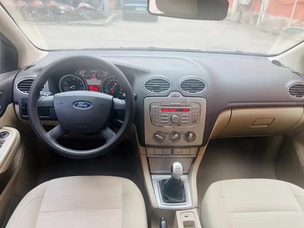 FORD FOCUS 2013
