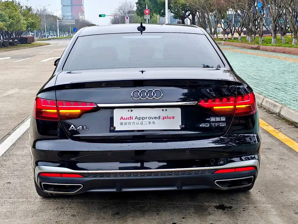 AUDI A4L 2022