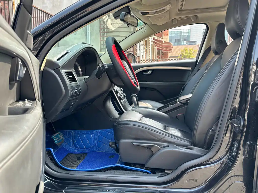 VOLVO S80L 2012