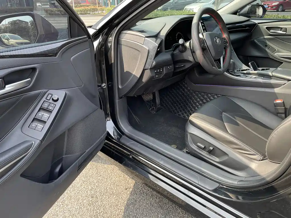 TOYOTA AVALON 2021