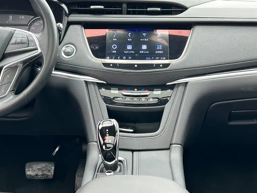 CADILLAC XT5 2021