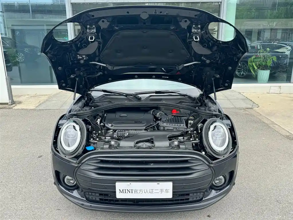 MINI CLUBMAN 2022