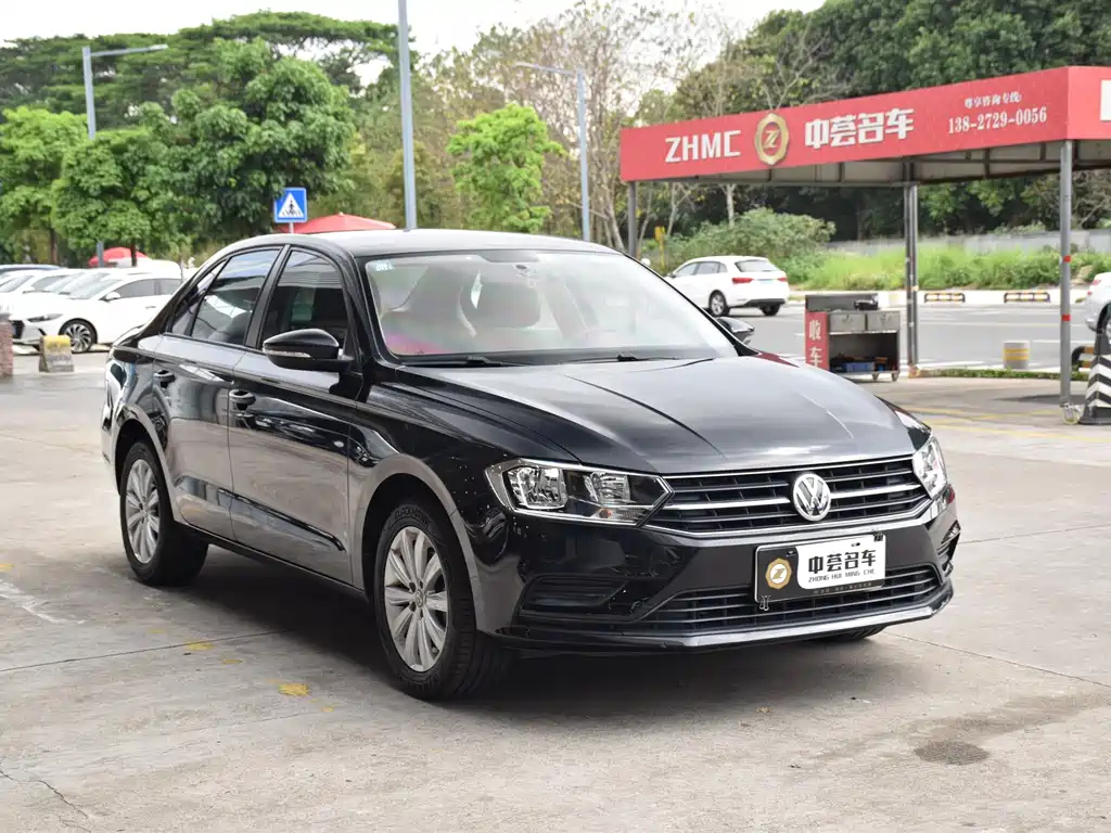 VOLKSWAGEN BORA 2019