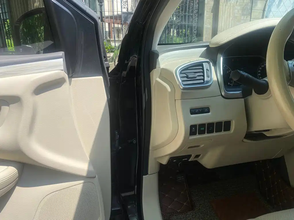 NISSAN MURANO 2018