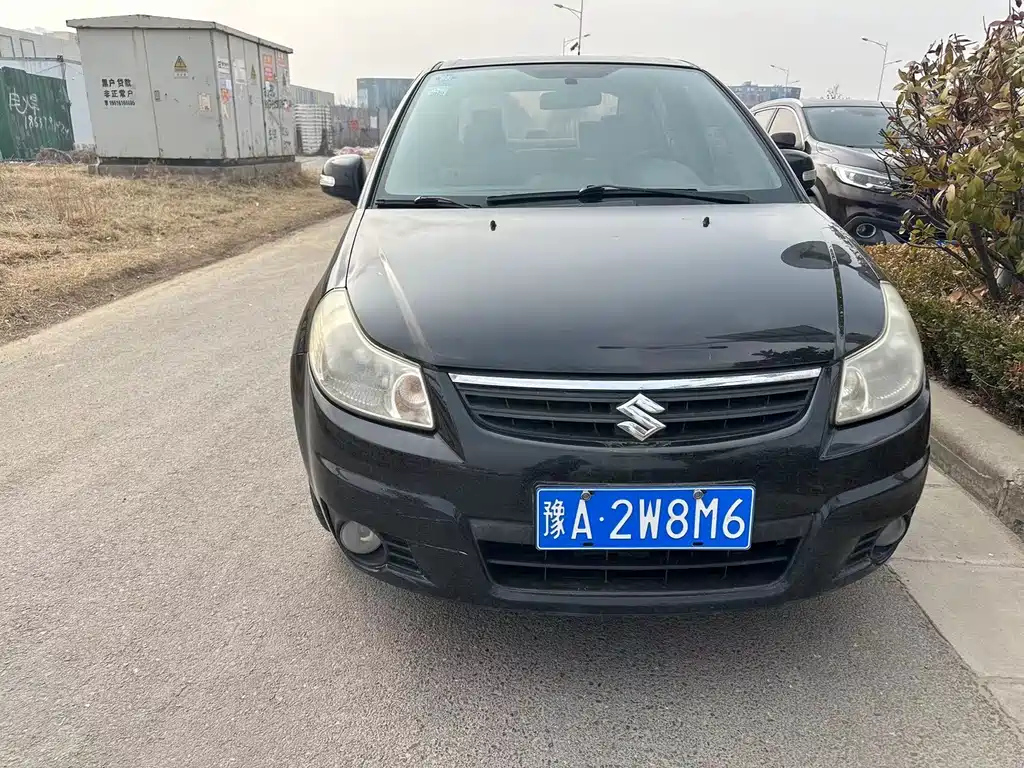 SUZUKI SX4 2010