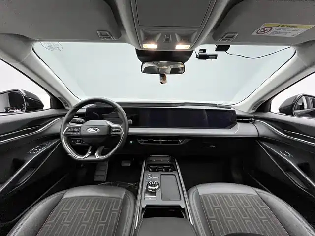 FORD MONDEO 2023
