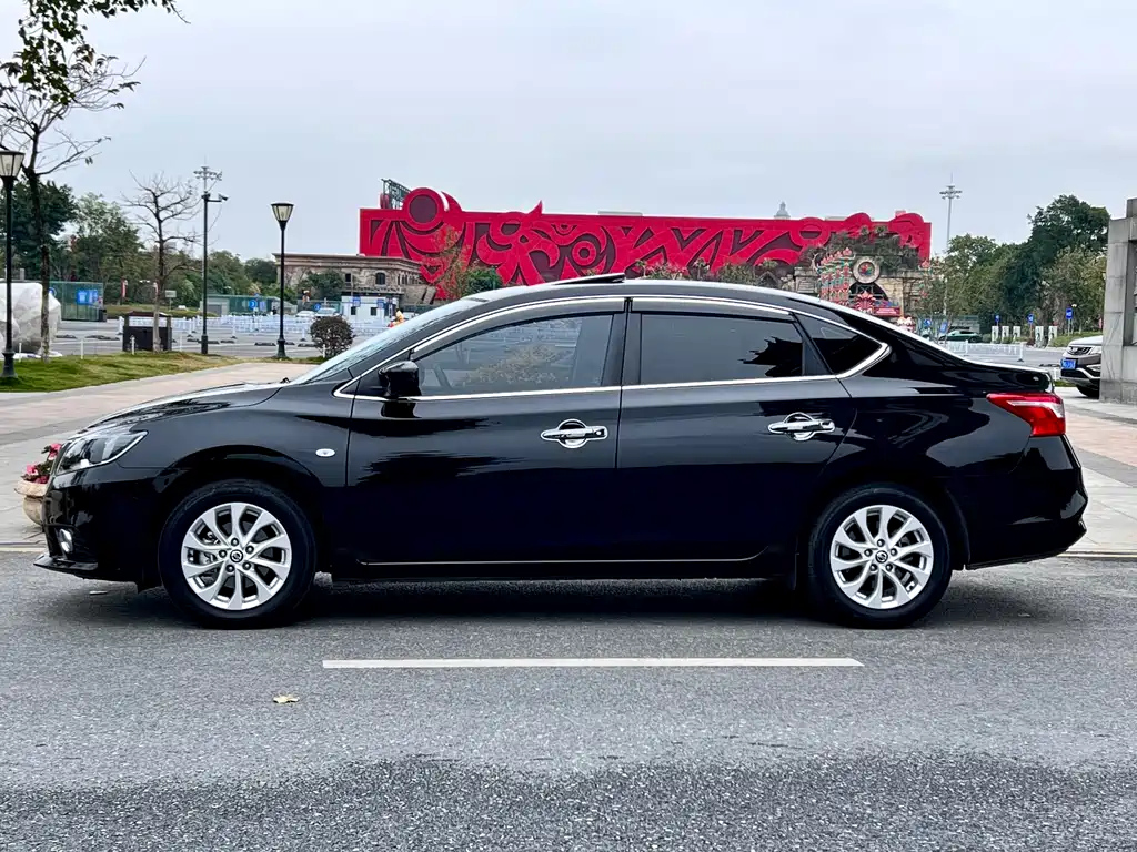 NISSAN SYLPHY 2022