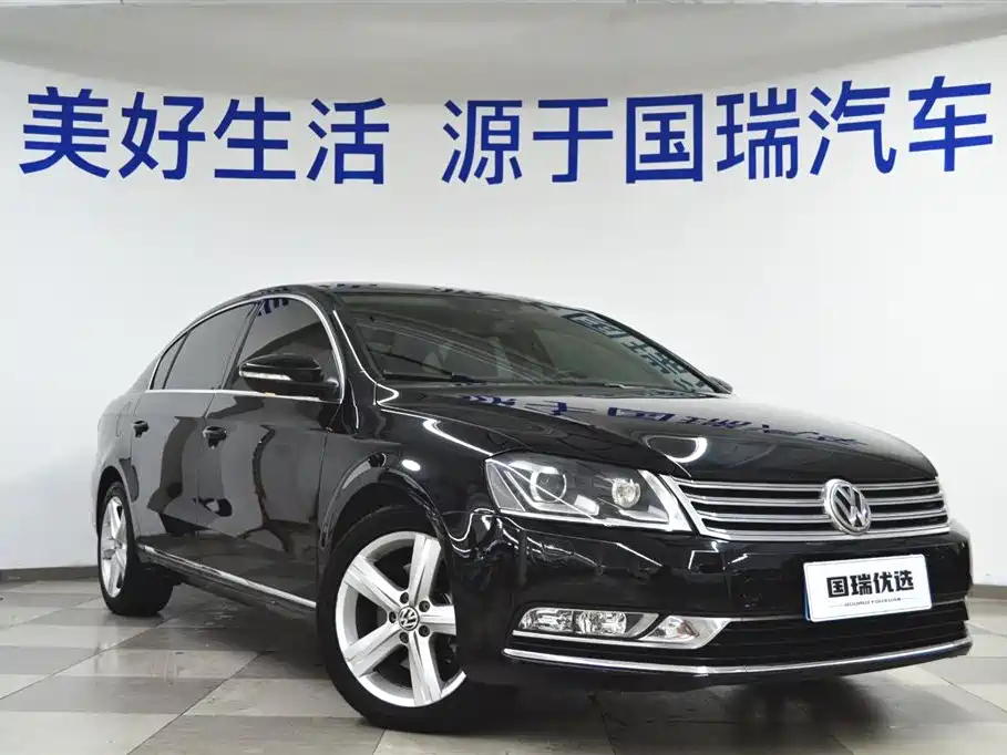 VOLKSWAGEN MAGOTAN 2014
