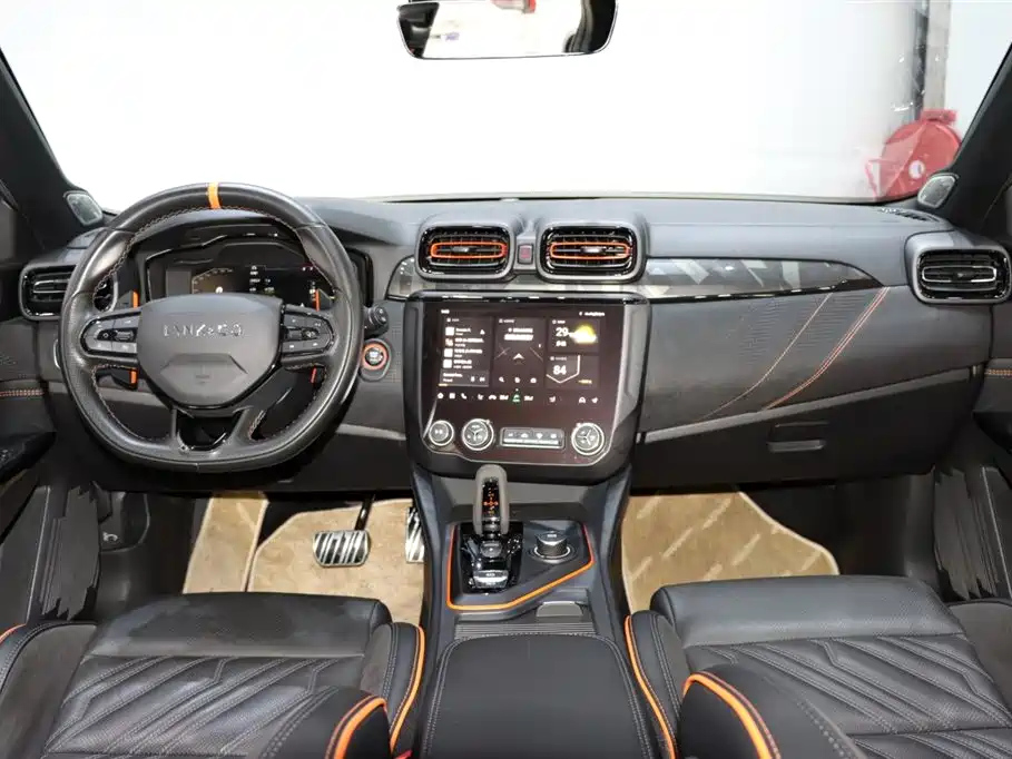 LYNK&CO 02 HATCHBACK 2021