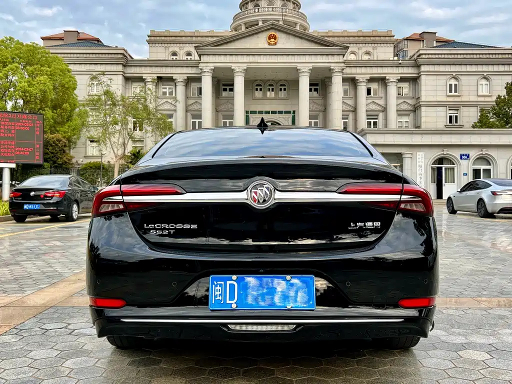 BUICK LACROSSE 2022