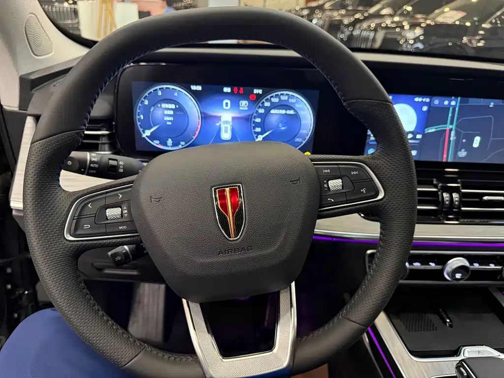 HONGQI HS5 2025