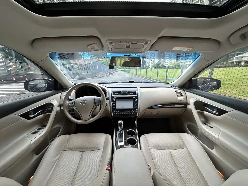 NISSAN TEANA 2014