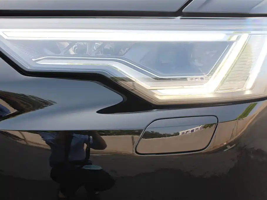 AUDI A6L 2021
