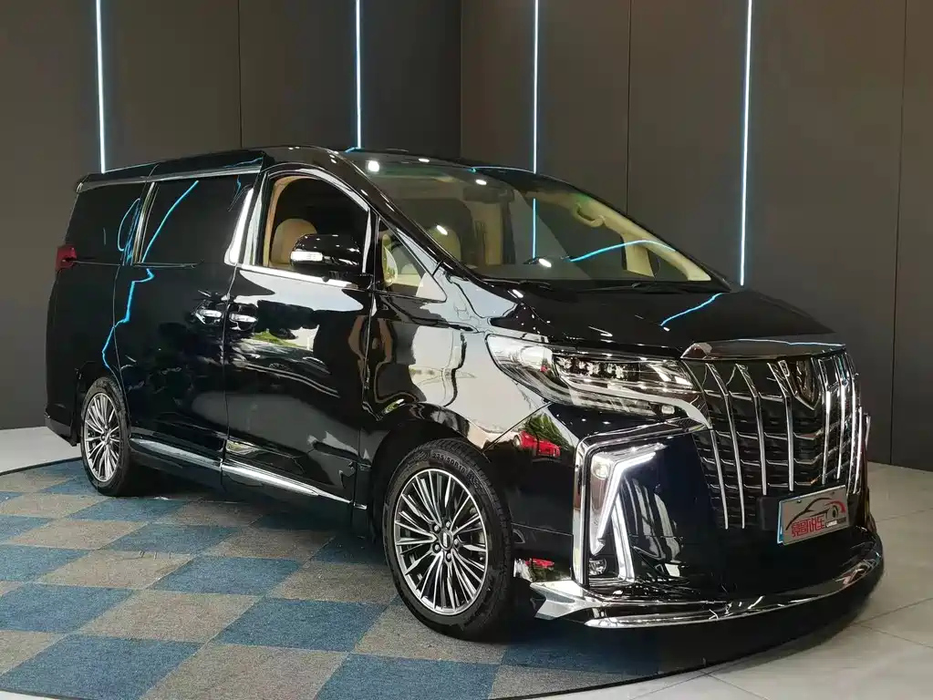TOYOTA ALPHARD 2013