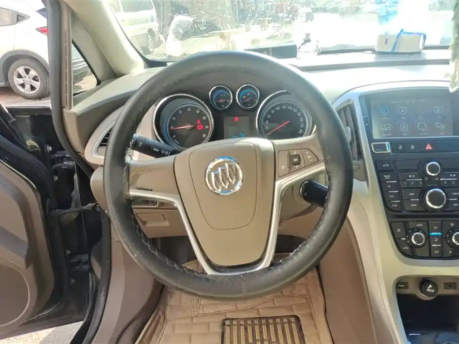 BUICK EXCELLE 2013
