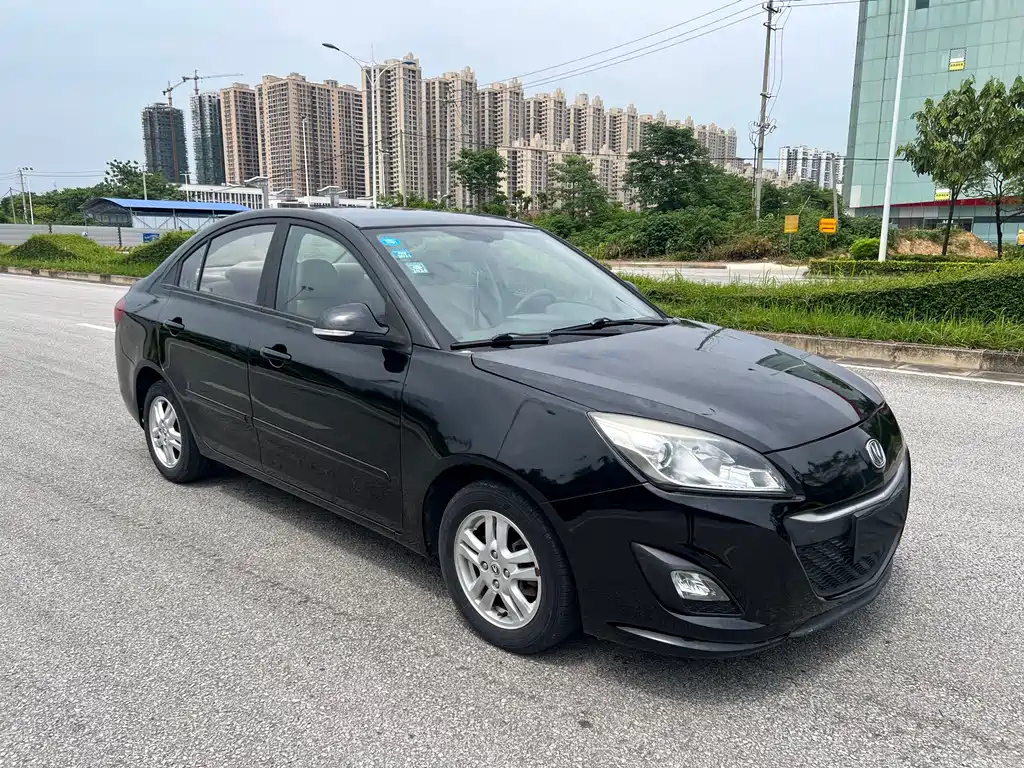 CHANGAN ALSVIN V5 2014