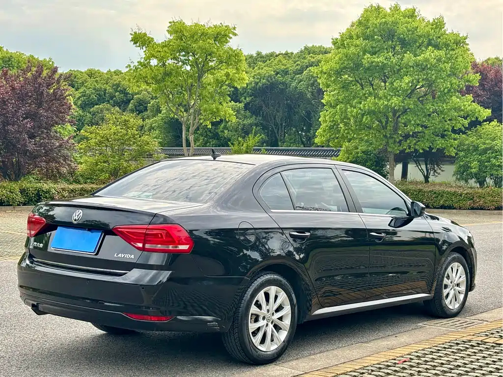 VOLKSWAGEN LAVIDA 2018