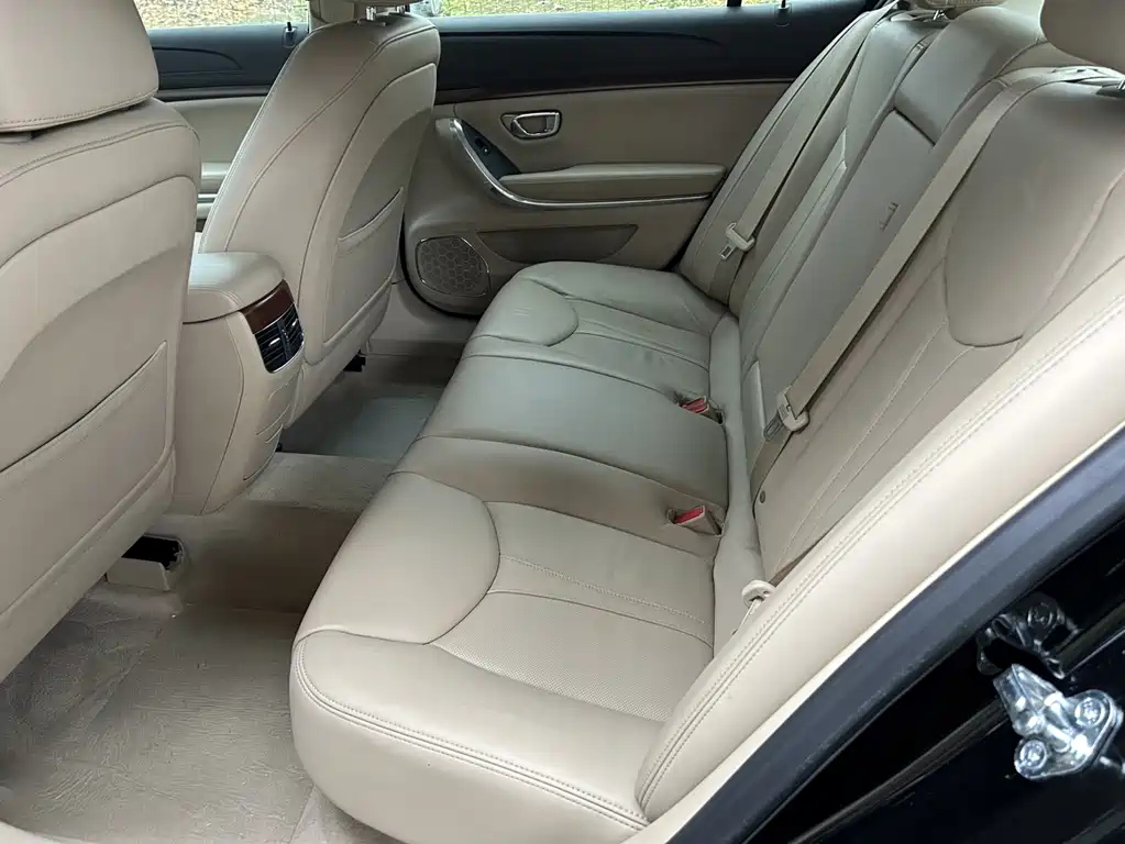 ROEWE 950 2012