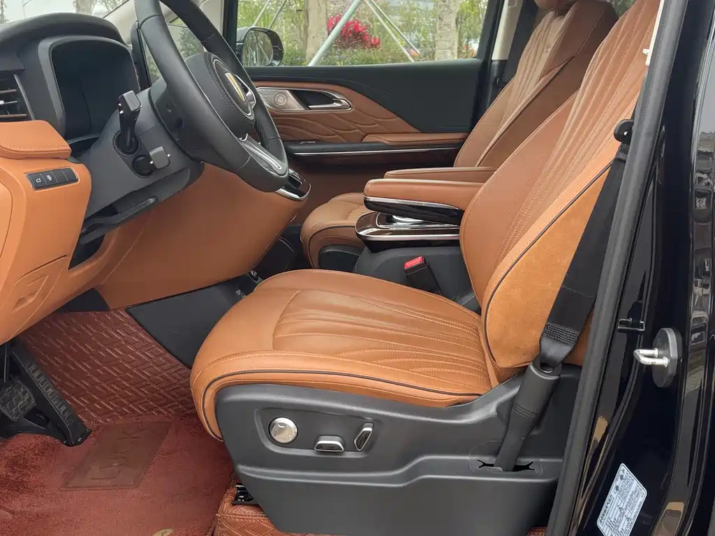 HONGQI HQ9 2022