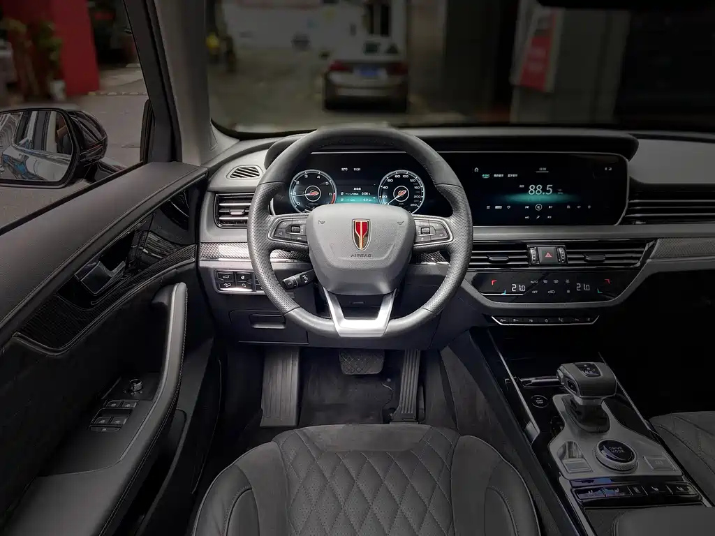 HONGQI HS5 2020