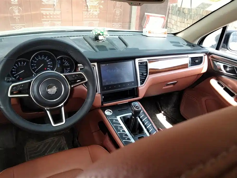 ZOTYE SR9 2016