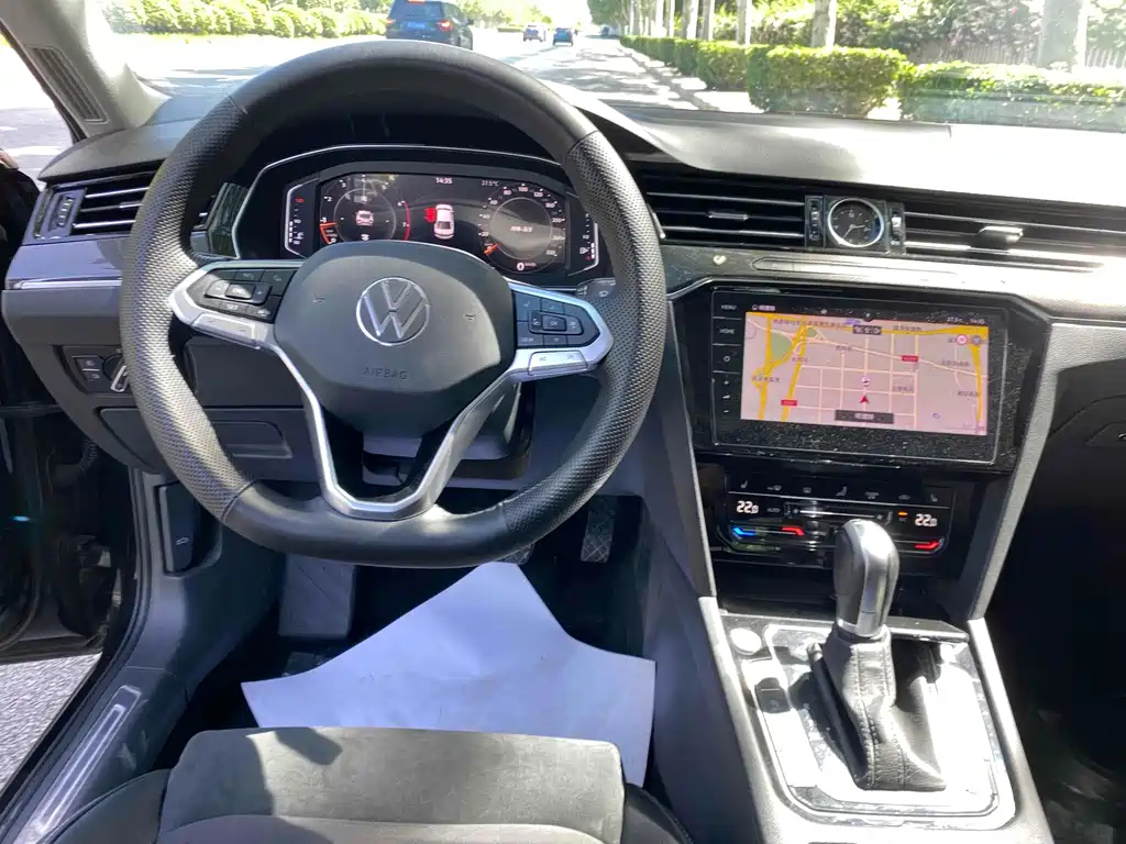 VOLKSWAGEN MAGOTAN 2022