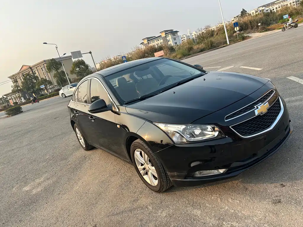 CHEVROLET CRUZE 2015