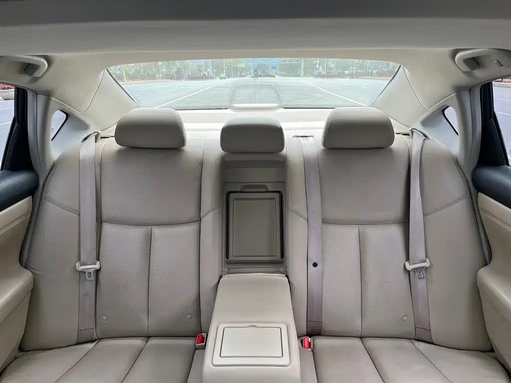 NISSAN TEANA 2018