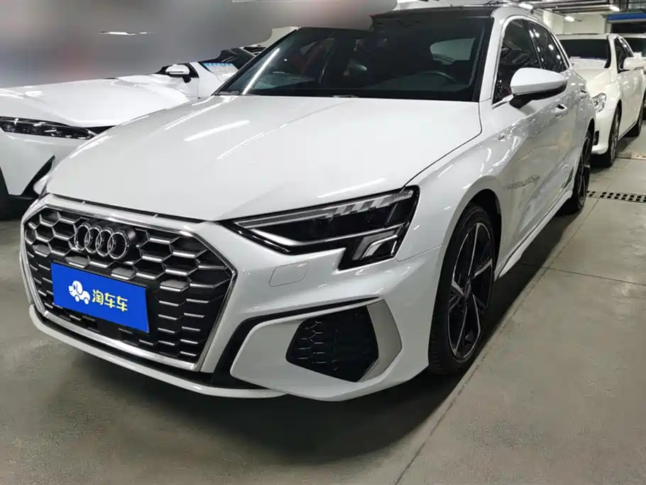 AUDI A3 2021