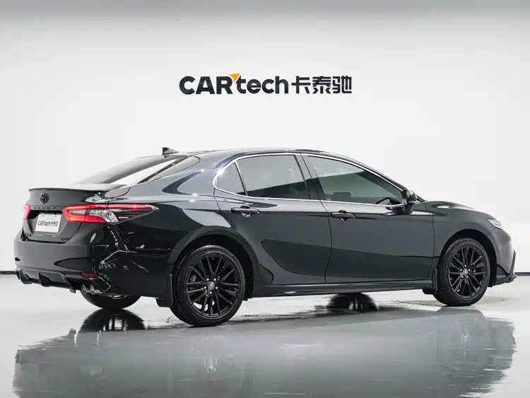 TOYOTA CAMRY 2023
