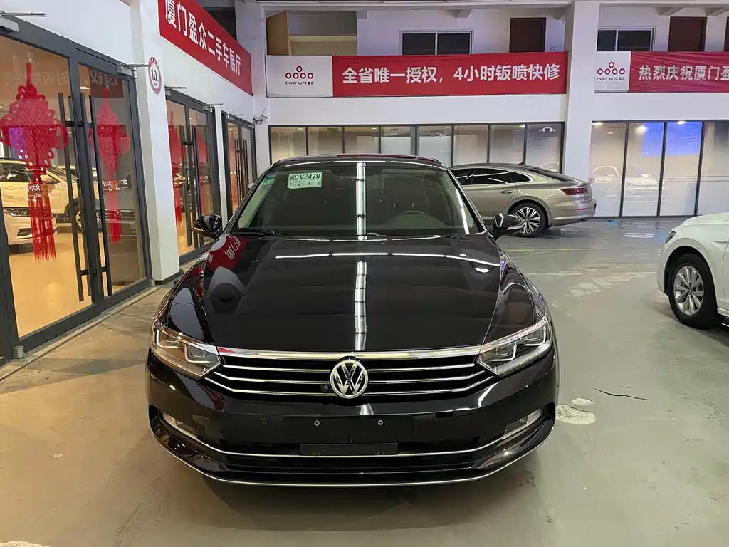 VOLKSWAGEN MAGOTAN 2019