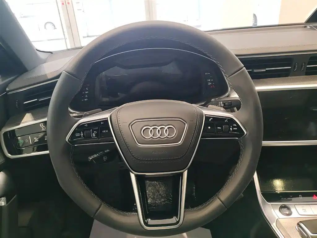 AUDI A6L 2024
